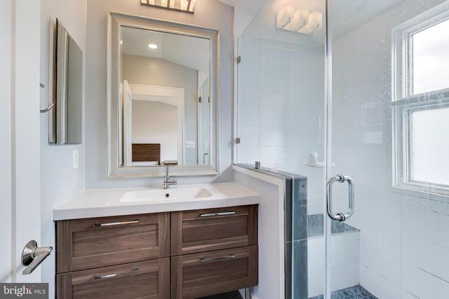 646 KEEFER PL NW, Washington, DC 20010