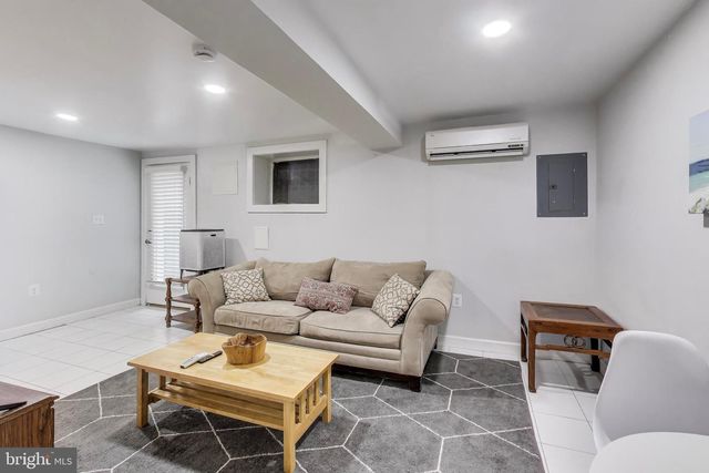 646 KEEFER PL NW, Washington, DC 20010