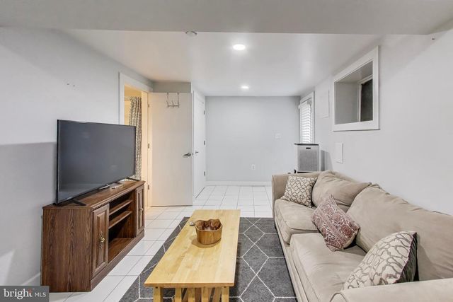 646 KEEFER PL NW, Washington, DC 20010