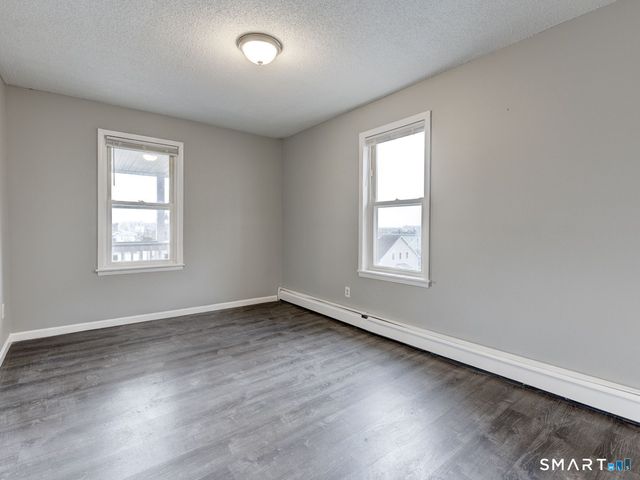 109 Grove Street 3S, New Britain, CT 06053