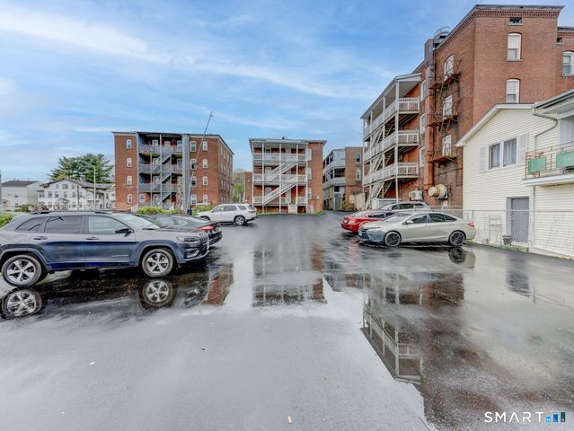 109 Grove Street 3S, New Britain, CT 06053