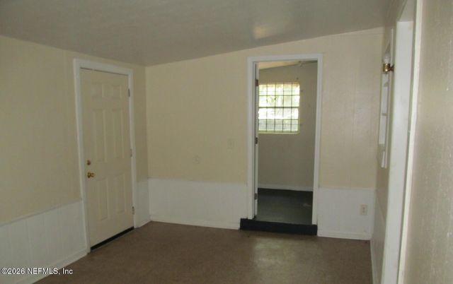 2870 LENOX Avenue, Jacksonville, FL 32254