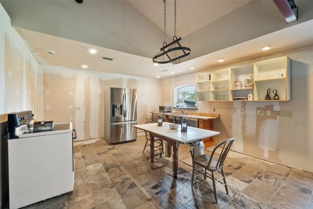 9326 NW County Road 1343, Blooming Grove, TX 76626