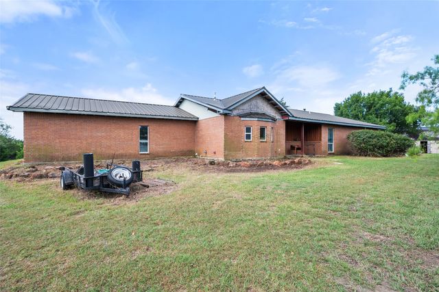 9326 NW County Road 1343, Blooming Grove, TX 76626