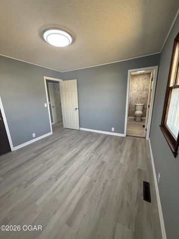 2030 Forest Street, Carthage, MO 64836