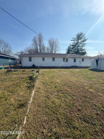 2030 Forest Street, Carthage, MO 64836