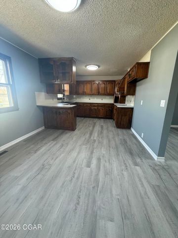 2030 Forest Street, Carthage, MO 64836