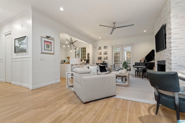 1104 HOLLYWOOD MANOR CIRCLE, Homewood, AL 35209