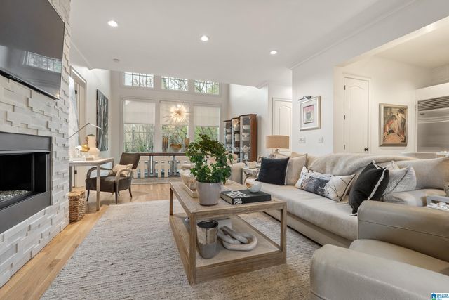 1104 HOLLYWOOD MANOR CIRCLE, Homewood, AL 35209