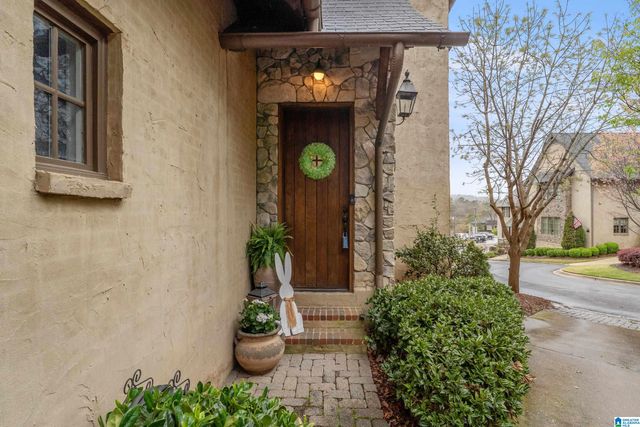 1104 HOLLYWOOD MANOR CIRCLE, Homewood, AL 35209