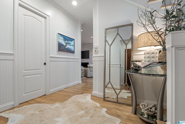 1104 HOLLYWOOD MANOR CIRCLE, Homewood, AL 35209