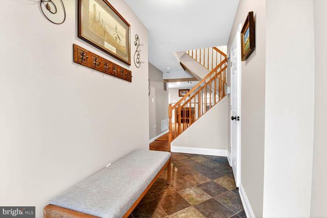 20409 BASELINE TER, Ashburn, VA 20147