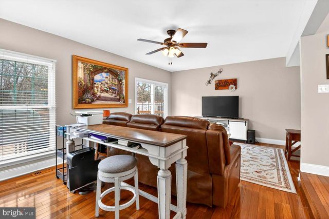 20409 BASELINE TER, Ashburn, VA 20147