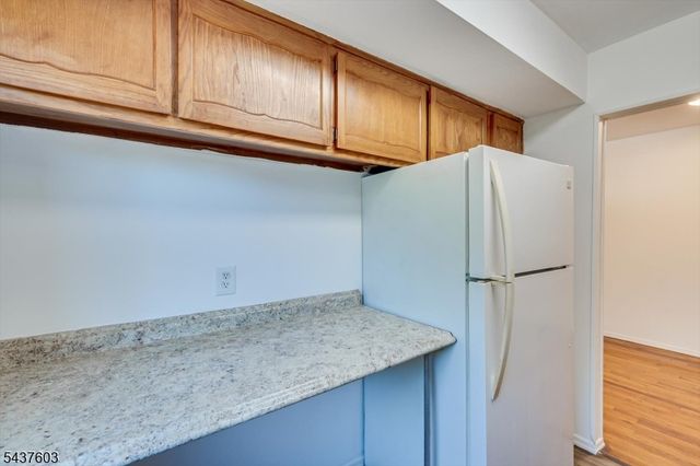 55 Gill Ln, Woodbridge Twp., NJ 08830