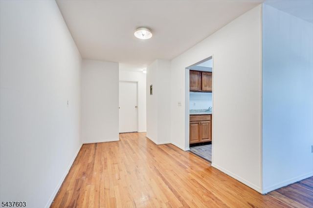 55 Gill Ln, Woodbridge Twp., NJ 08830
