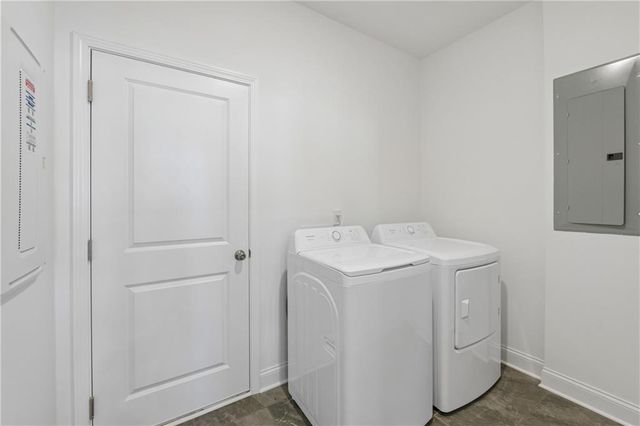 205 Flat Shoal Drive, Bonaire, GA 31005