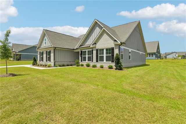 205 Flat Shoal Drive, Bonaire, GA 31005
