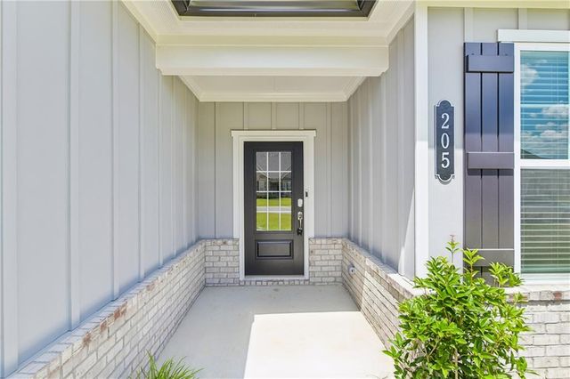 205 Flat Shoal Drive, Bonaire, GA 31005