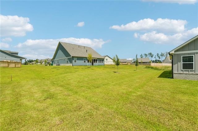 205 Flat Shoal Drive, Bonaire, GA 31005