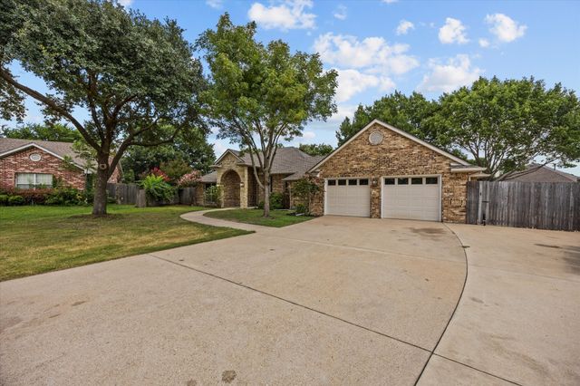 608 Hanover Drive, Waxahachie, TX 75165