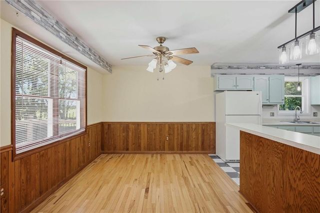 31901 S State Route T Highway, Garden City, MO 64747