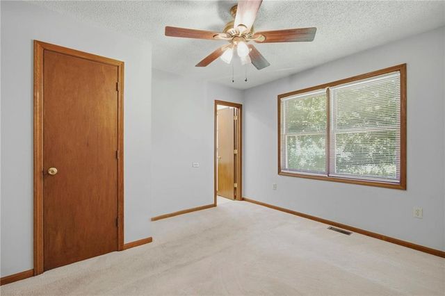 31901 S State Route T Highway, Garden City, MO 64747