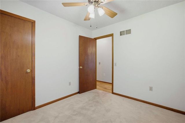 31901 S State Route T Highway, Garden City, MO 64747