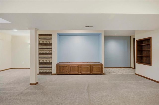 31901 S State Route T Highway, Garden City, MO 64747