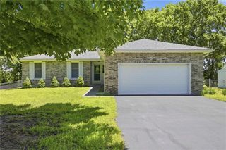 31901 S State Route T Highway, Garden City, MO 64747