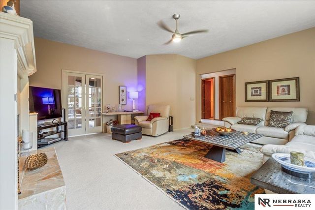 16611 Jones Street, Omaha, NE 68118