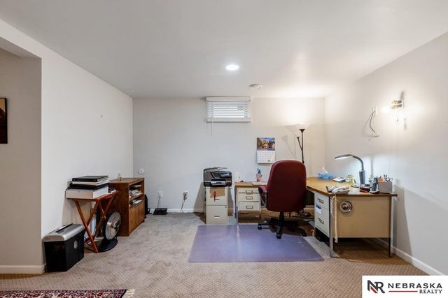 16611 Jones Street, Omaha, NE 68118