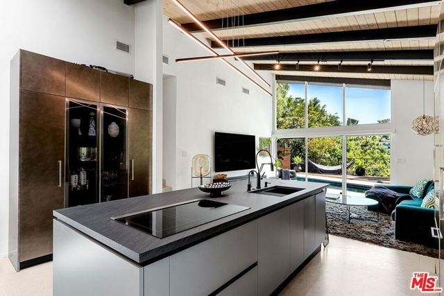 3834 Buena Park Drive, Studio City, CA 91604