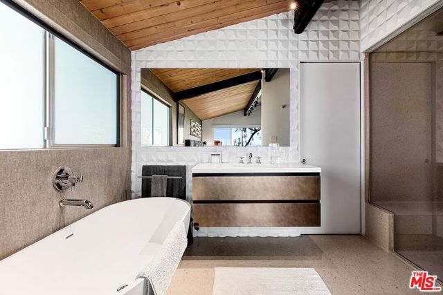 3834 Buena Park Drive, Studio City, CA 91604