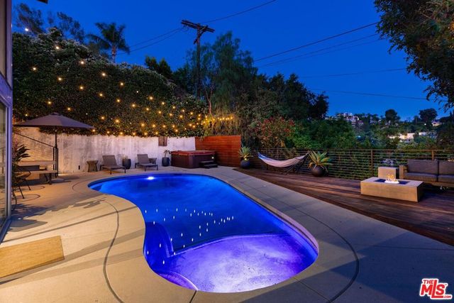 3834 Buena Park Drive, Studio City, CA 91604