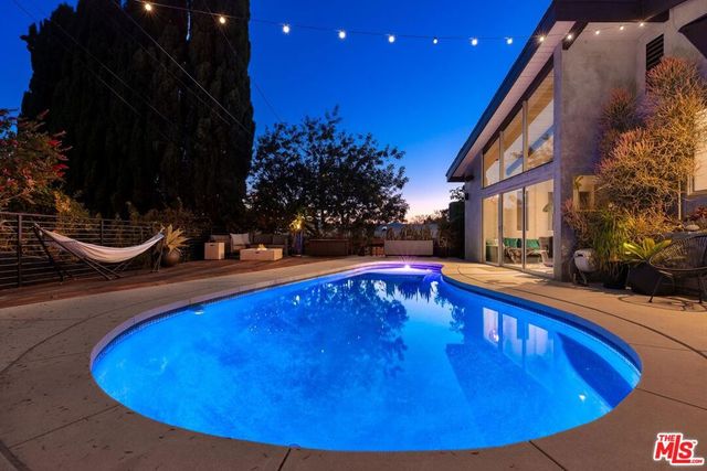 3834 Buena Park Drive, Studio City, CA 91604