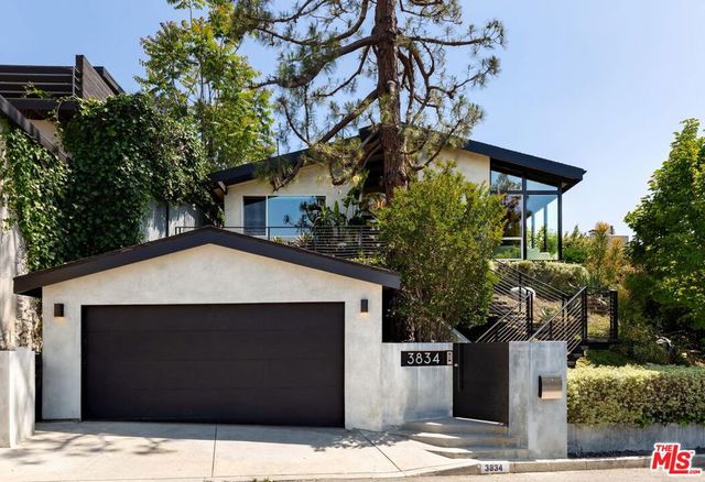 3834 Buena Park Drive, Studio City, CA 91604