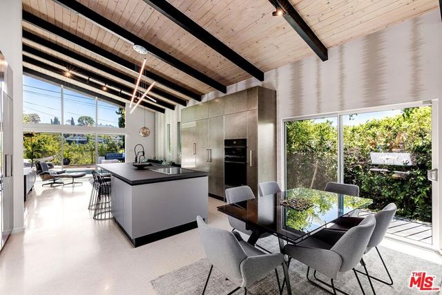 3834 Buena Park Drive, Studio City, CA 91604