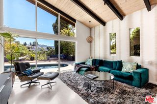 3834 Buena Park Drive, Studio City, CA 91604