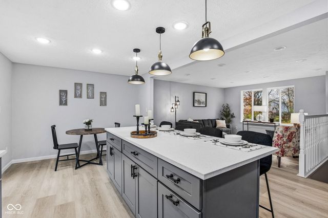 2815 Rouark Circle, Indianapolis, IN 46229