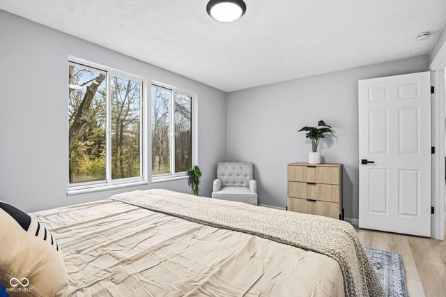 2815 Rouark Circle, Indianapolis, IN 46229