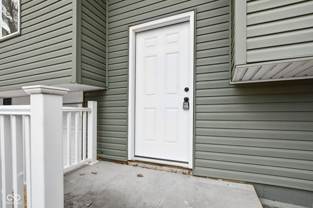 2815 Rouark Circle, Indianapolis, IN 46229