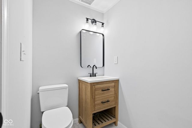 2815 Rouark Circle, Indianapolis, IN 46229