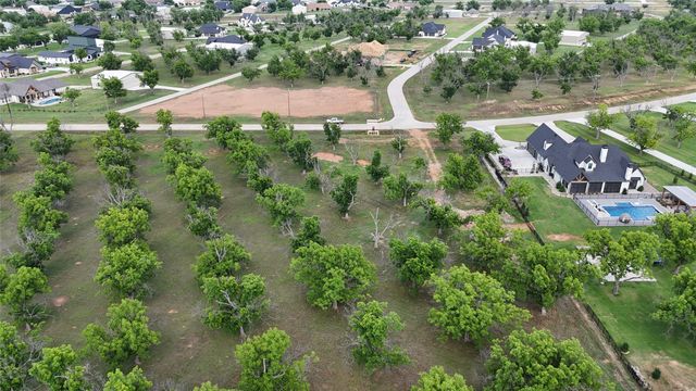 8317 W Landings Road, Granbury, TX 76049