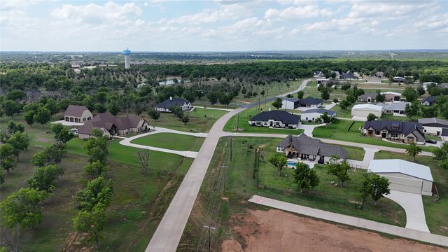 8317 W Landings Road, Granbury, TX 76049