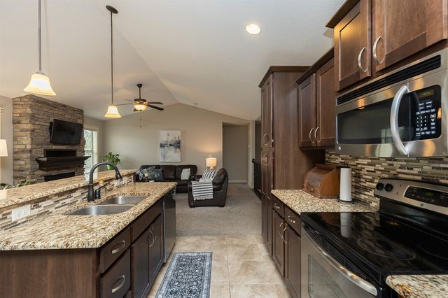 8125 Mercato Court, West Des Moines, IA 50266