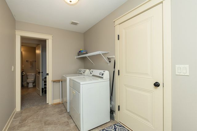 8125 Mercato Court, West Des Moines, IA 50266