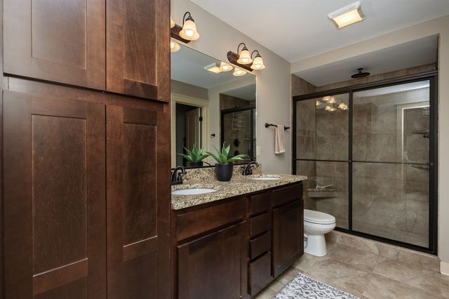 8125 Mercato Court, West Des Moines, IA 50266