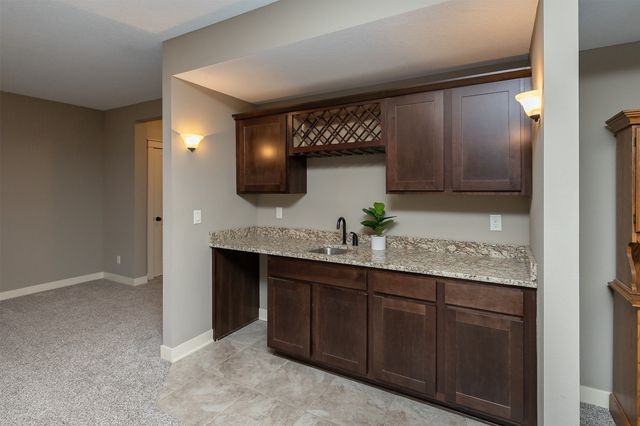 8125 Mercato Court, West Des Moines, IA 50266