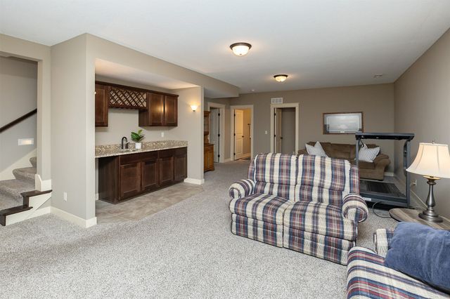 8125 Mercato Court, West Des Moines, IA 50266