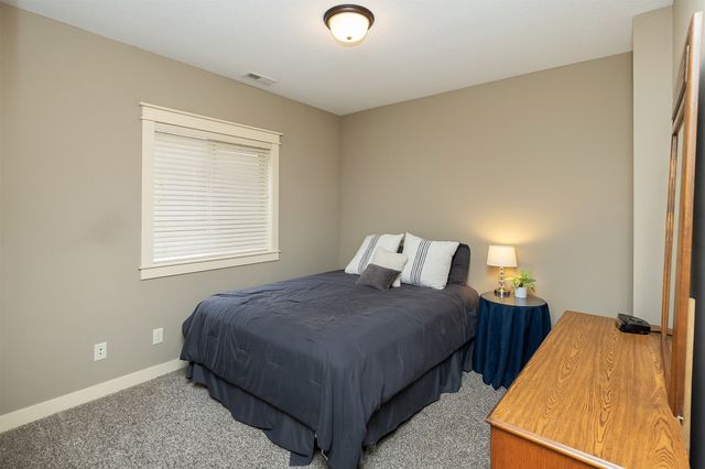 8125 Mercato Court, West Des Moines, IA 50266